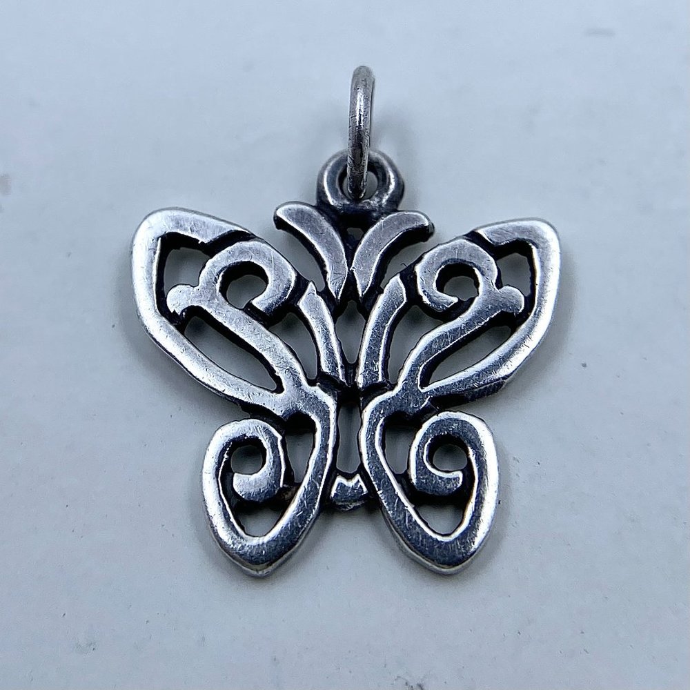 James Avery RETIRED Sterling LACE BUTTERFLY Pend - Picture 1 of 4